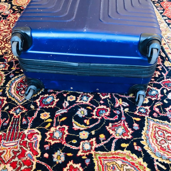 Sharper Image Large Hard Shell Purple Suitcase - Picture 5 of 5